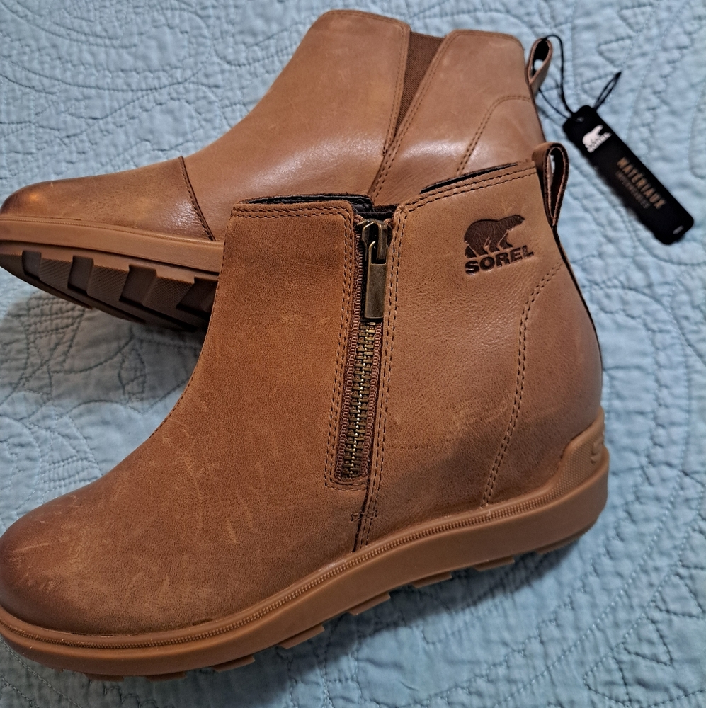 NWT Women's 9.5 Sorel Evie II Zip Waterproof Ankle Boot